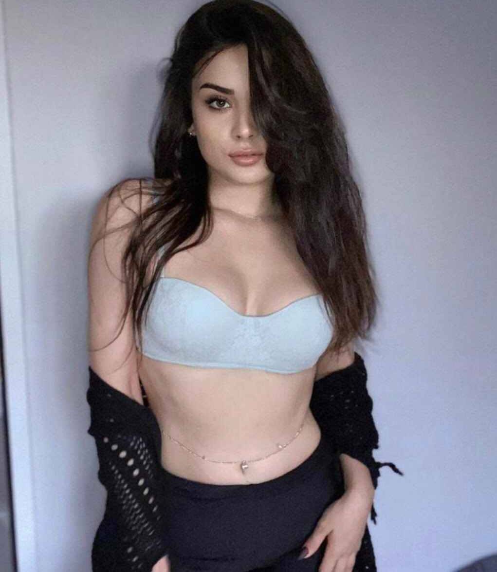 Beylikdüzü Escort Aslı İle Hayalini Kurduğunuz Şeyleri Deneyimleyin